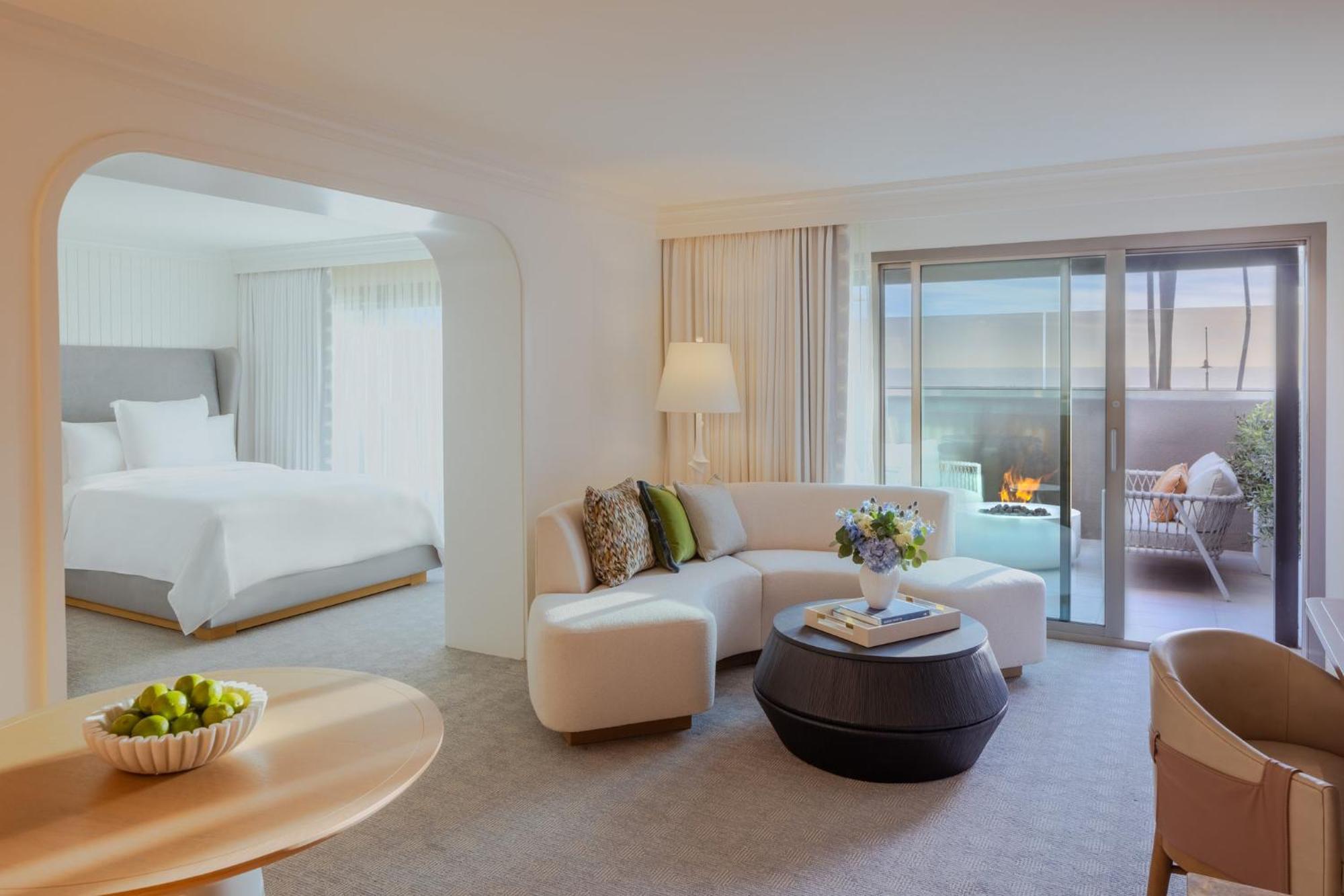 Suite à deux chambres avec patio privé et foyer
